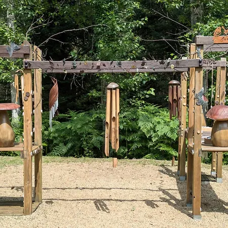 אתר קמפינג Dans Domaine Nature Avec 3*